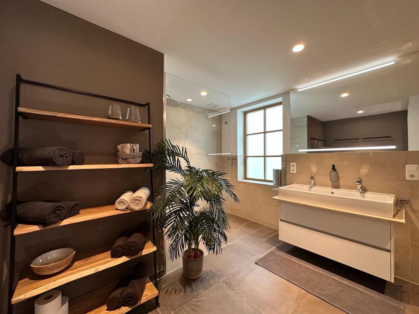 Apartament Truly - Viel Platz Fuer Business & Familie - Modern, Garage, Fahrstuhl Augsburg Zewnętrze zdjęcie